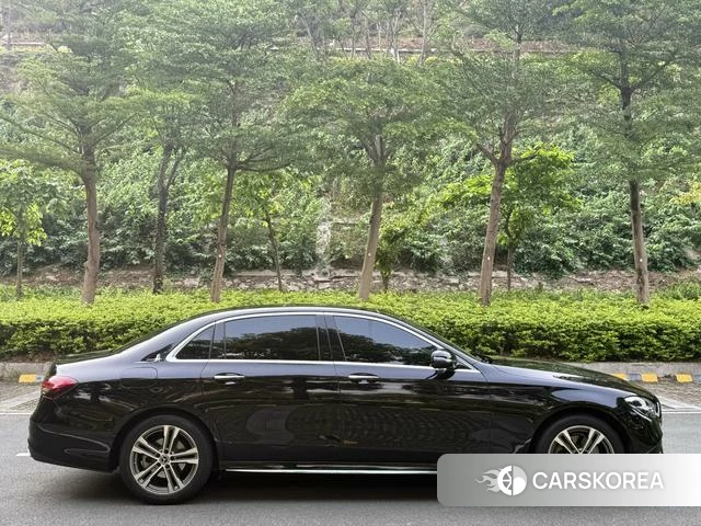 Mercedes-Benz E-Class 2021 Черный из Китая, фото 5
