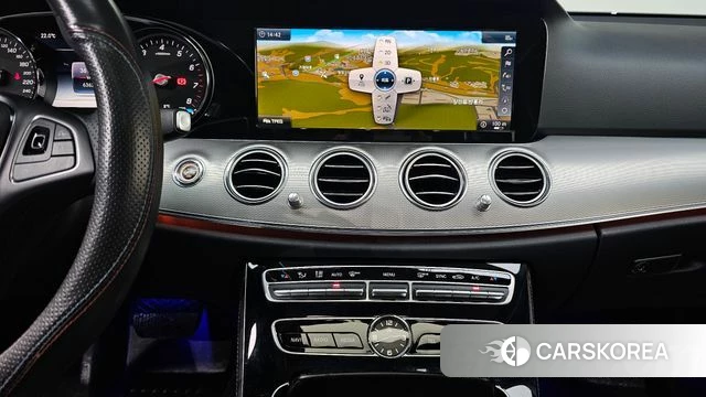 Mercedes-Benz E-Class W213 2018 Черный из Кореи, фото 5