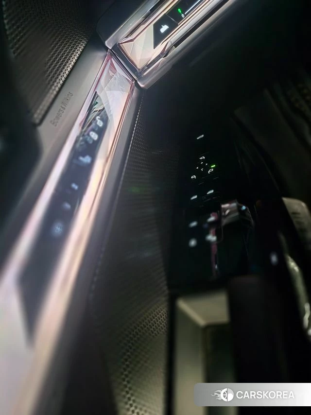 BMW 7 Series (G70) 2024 Серебристо-серый из Кореи, фото 5