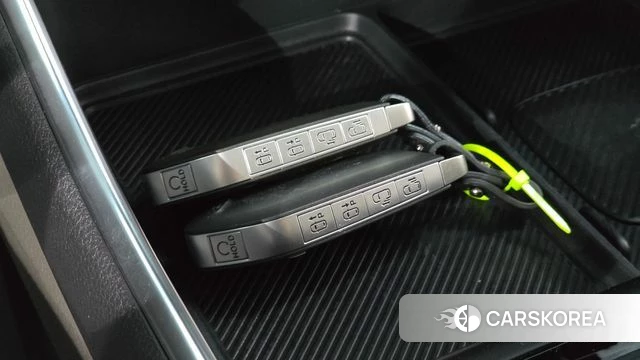 Kia The New Carnival 4th Generation 2025 Белый из Кореи, фото 5
