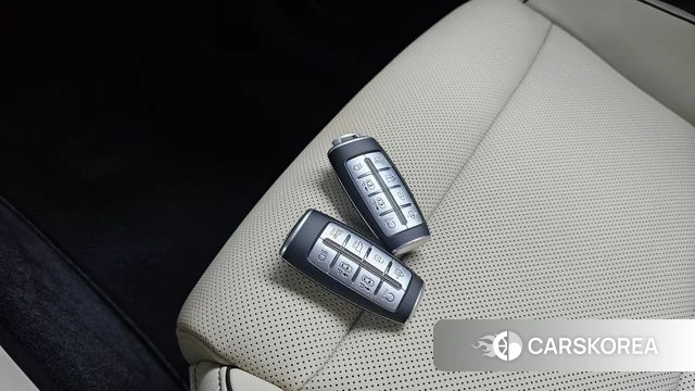 Genesis GV70 2024 Черный из Кореи, фото 5