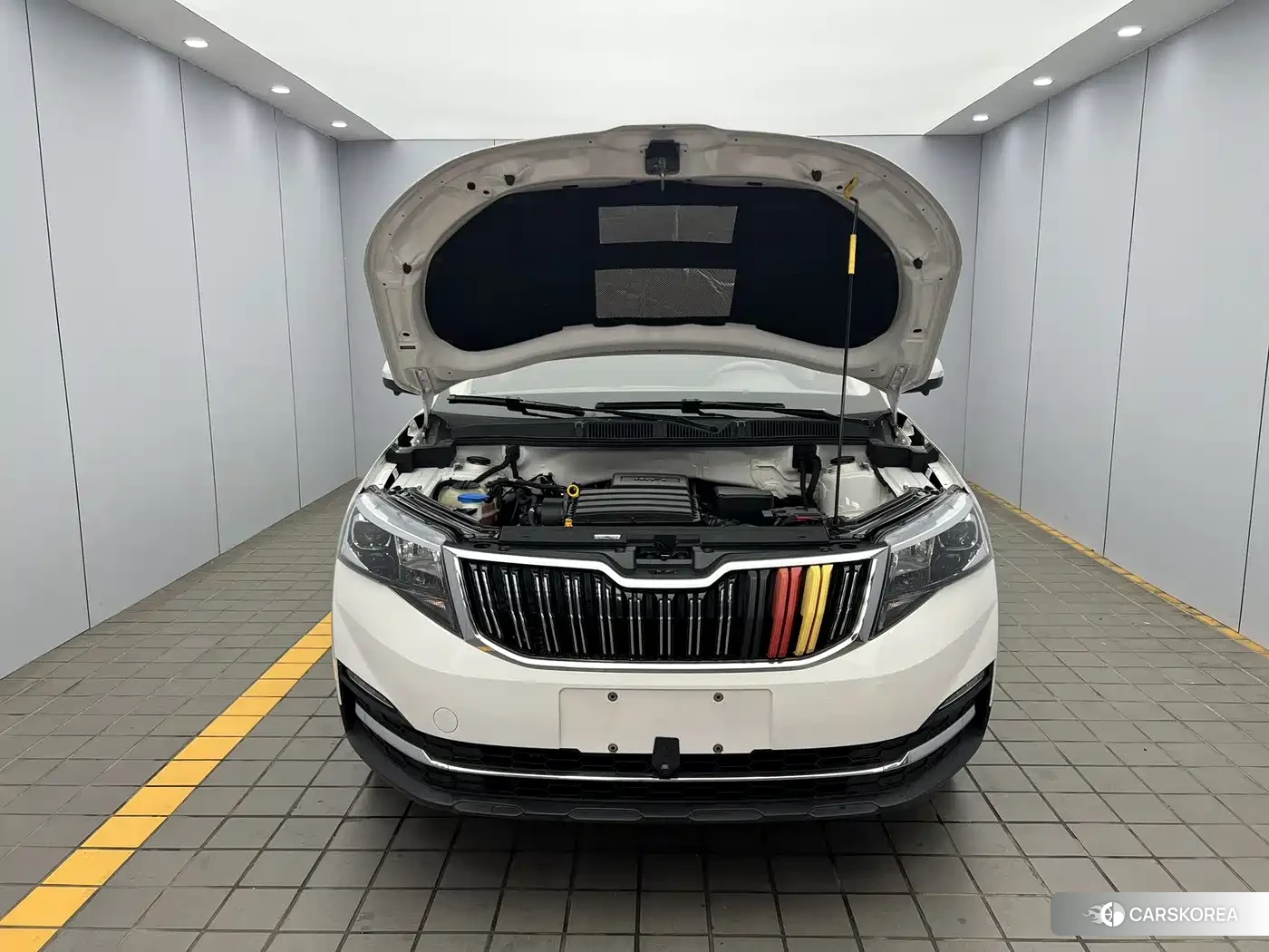 Skoda Kamiq 2022 Белый из Китая, фото 5