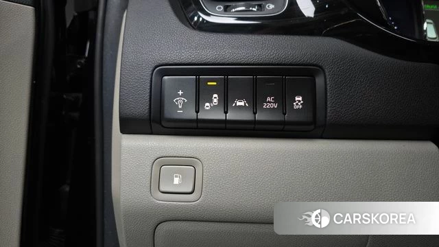 Kia The New Carnival 2018 Черный из Кореи, фото 5