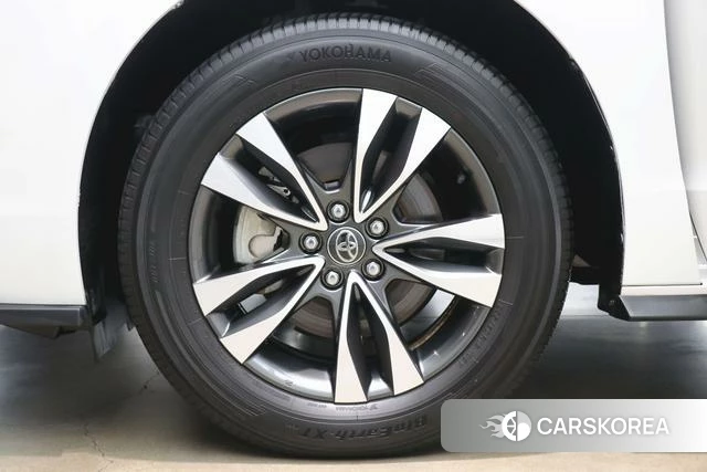 Toyota Granvia 2024 Белый из Китая, фото 5
