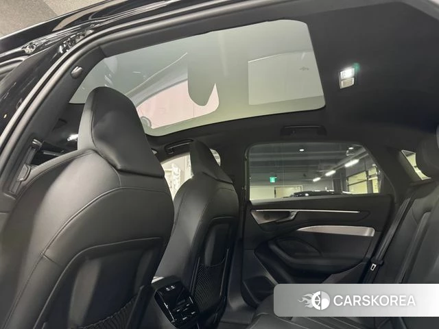 Audi A6 (C9) 2026 Черный из Кореи, фото 5