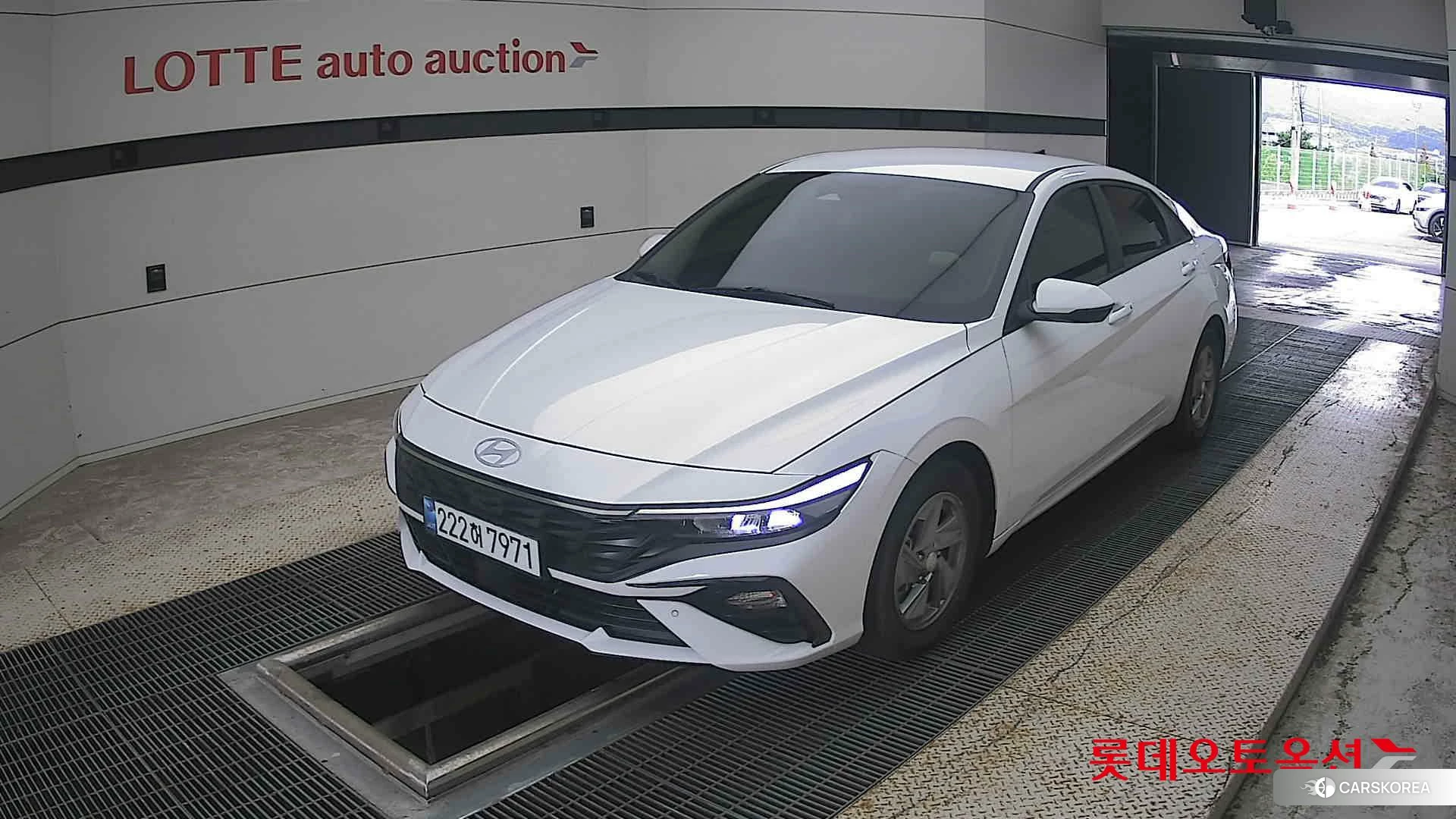 Hyundai Avante 2025 Atlas White из Кореи, фото 5