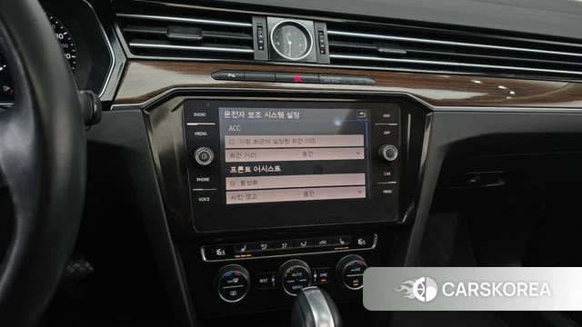 Volkswagen Passat GT (B8) 2018 Белый из Кореи, фото 5