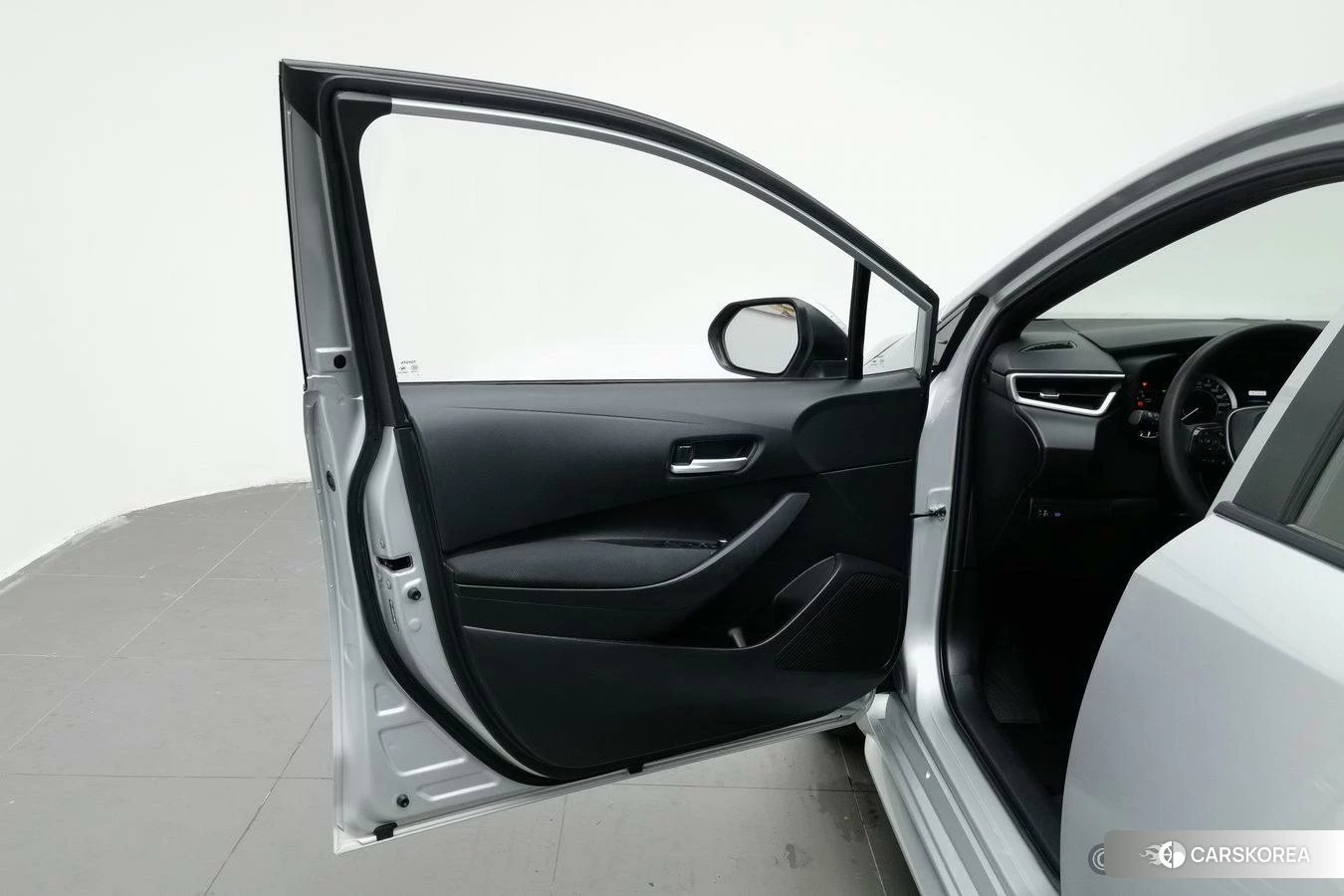 Toyota Levin 2020 Серебристо-серый из Китая, фото 5