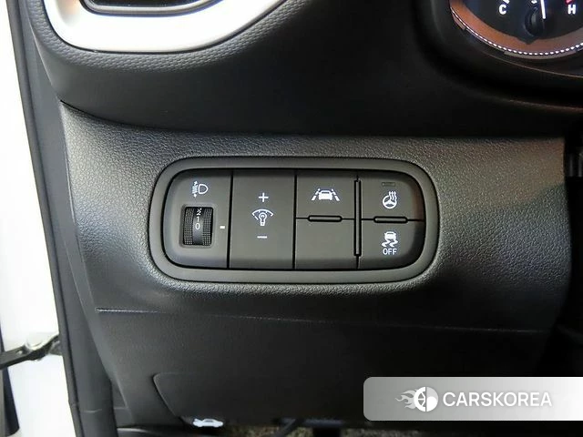Hyundai Venue 2021 Белый из Кореи, фото 5