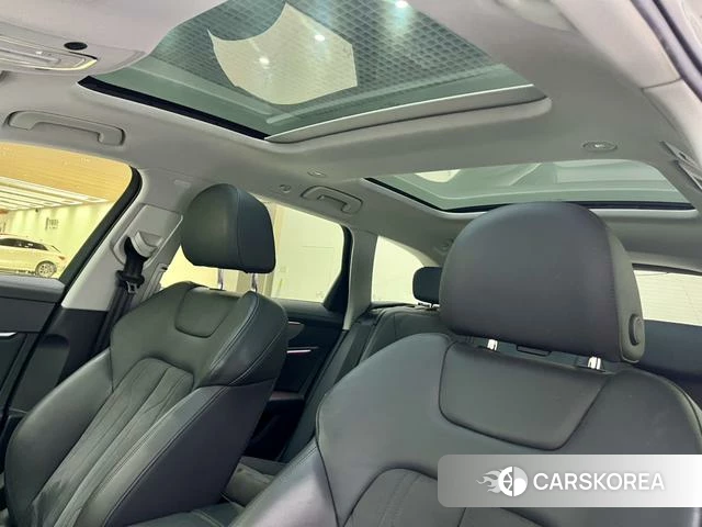 Audi A6 2023 Темно-серый из Китая, фото 5