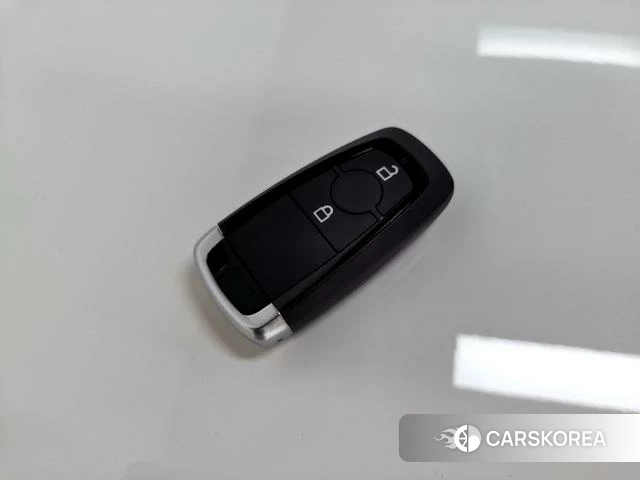 Ford Escape 2023 Белый из Китая, фото 5
