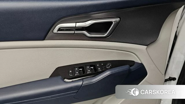 Kia Sportage 5th Generation 2023 Белый из Кореи, фото 5
