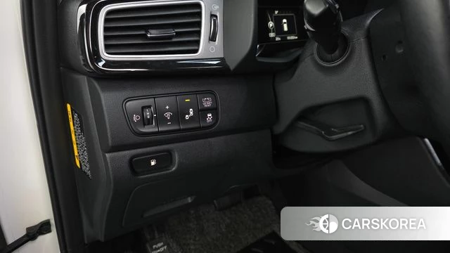 Kia Niro 2018 Белый из Кореи, фото 5