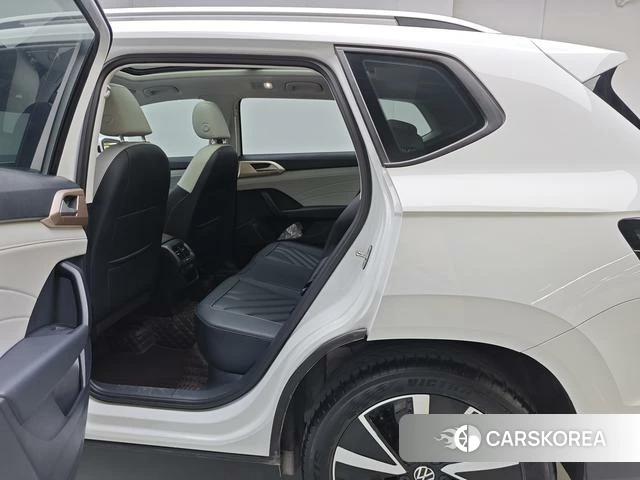 Volkswagen Tharu 2024 Белый из Китая, фото 5