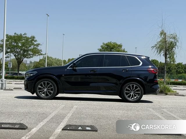 BMW X5 2022 Черный из Китая, фото 5