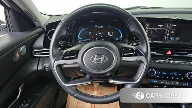 Hyundai The New Avante (CN7) 2023 Белый из Кореи, фото 5