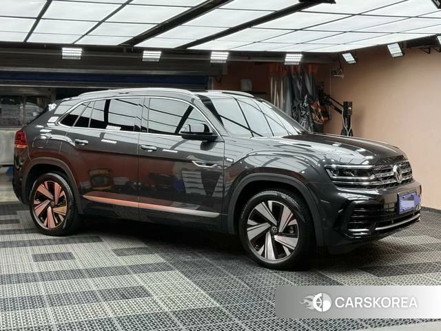 Volkswagen Teramont 2023 Темно-серый из Китая, фото 5