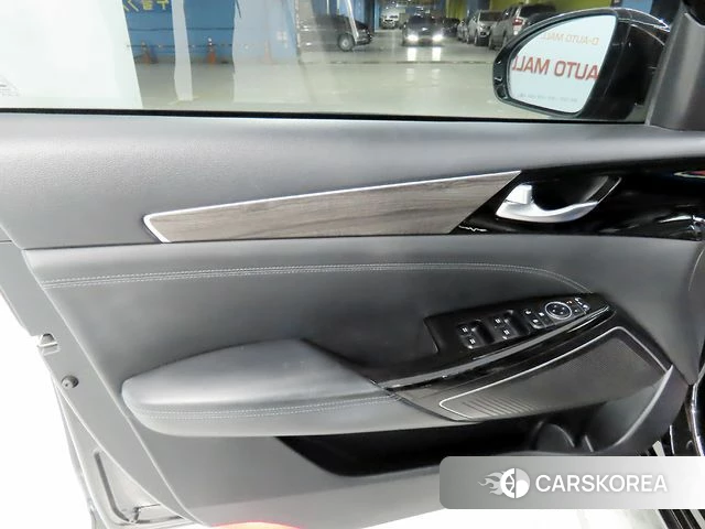 Kia K7 Premier 2020 Черный из Кореи, фото 5