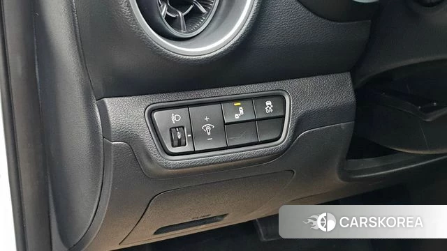 Kia The New K3 2nd generation 2023 Белый из Кореи, фото 5