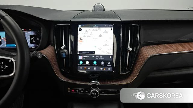 Volvo XC60 second Generation 2022 Черный из Кореи, фото 6