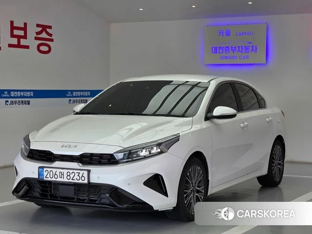 Kia The New K3 2nd generation 2021 Белый из Кореи, фото 5
