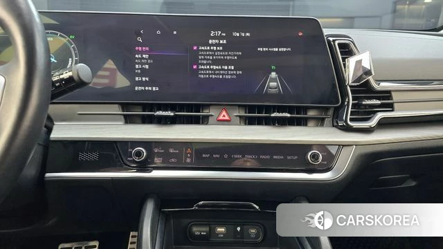 Kia Sportage 5th Generation Hybrid 2023 Белый из Кореи, фото 5