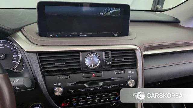 Lexus RX450hL 4th Generation 2021 Серебристо-серый из Кореи, фото 5