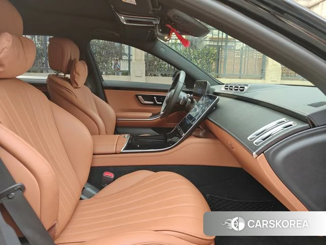 Mercedes-Benz S-Class 2024 Черный из Китая, фото 5