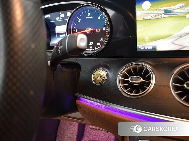Mercedes-Benz E-Class W213 2018 Белый из Кореи, фото 5