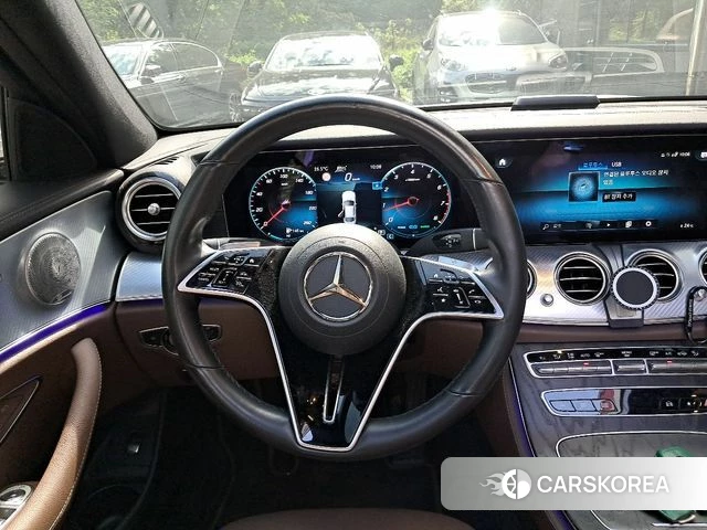 Mercedes-Benz E-Class W213 2021 Белый из Кореи, фото 5