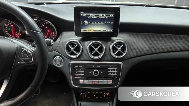 Mercedes-Benz GLA-Class X156 2019 Белый из Кореи, фото 5