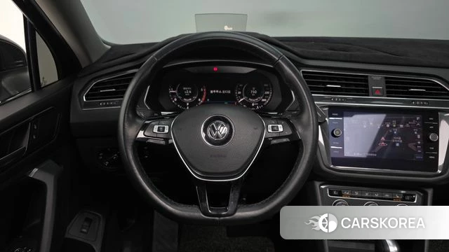 Volkswagen Tiguan Allspace 2018 Черный из Кореи, фото 5