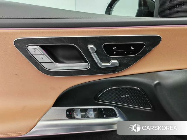 Mercedes-Benz E-Class 2025 Черный из Китая, фото 5