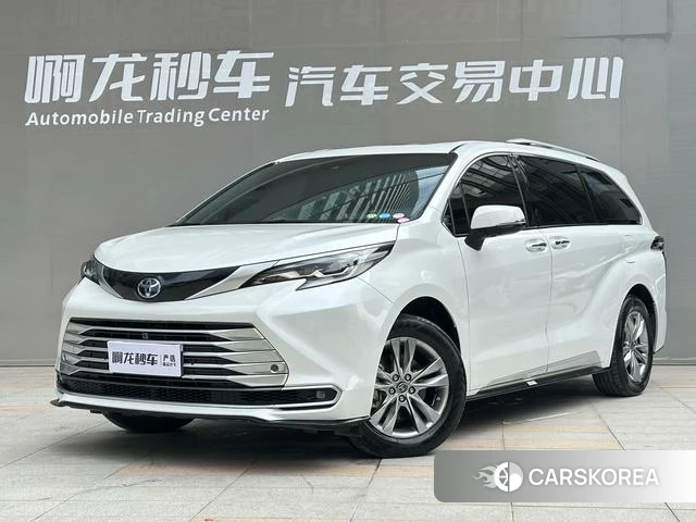 Toyota Sienna 2023 Белый из Китая, фото 5