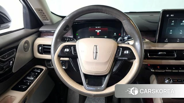 Lincoln Aviator 2nd generation 2022 Белый из Кореи, фото 5