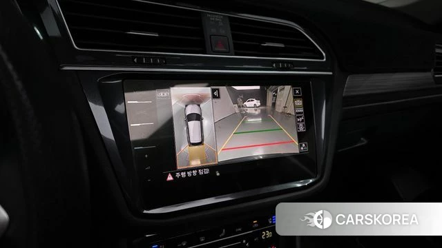 Volkswagen Tiguan Allspace 2024 Черный из Кореи, фото 5