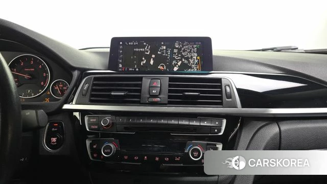 BMW 3 Series (F30) 2018 Белый из Кореи, фото 5