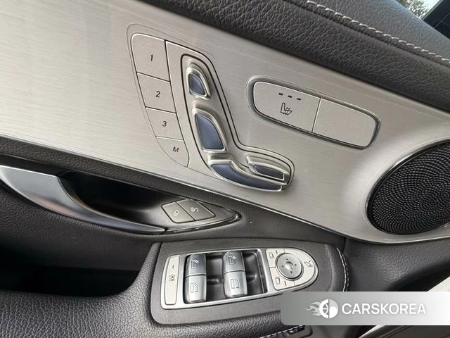 Mercedes-Benz GLC 2021 Белый из Китая, фото 5