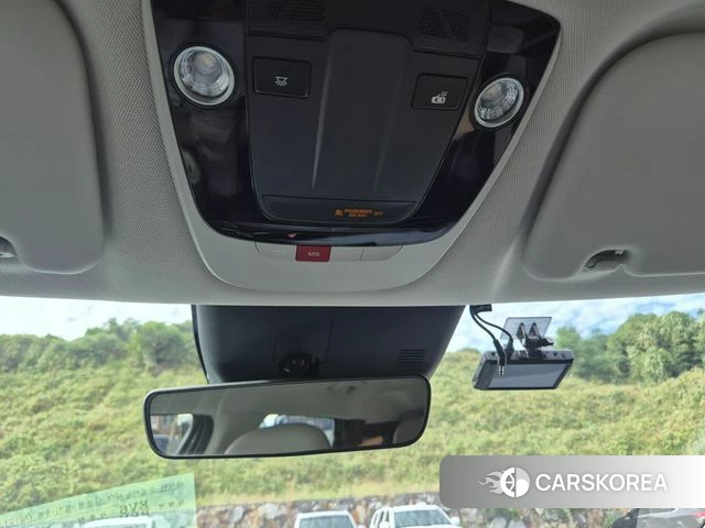 Kia EV6 2024 Жемчужный цвет из Кореи, фото 5