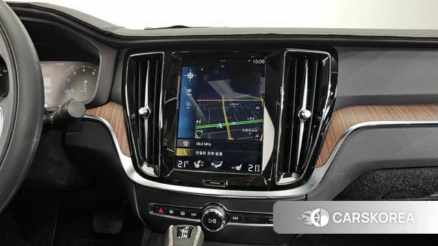 Volvo S60 3rd generation 2020 Белый из Кореи, фото 5