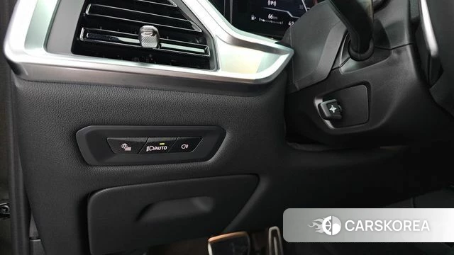 BMW X6 (G06) 2025 Коричневый из Кореи, фото 5