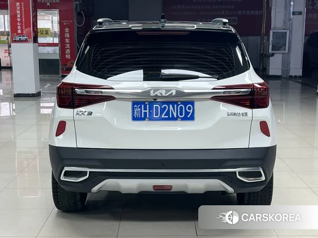 Kia KX3 2023 Белый из Китая, фото 5