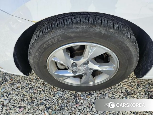Hyundai Avante (CN7) 2022 Белый из Кореи, фото 5