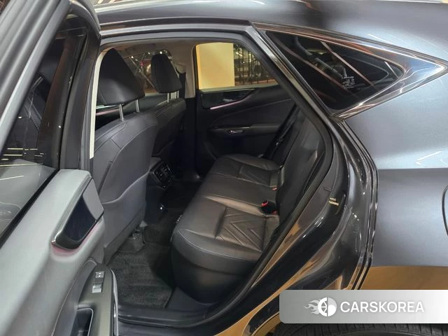 Lexus NX350h Second generation 2024 Серый из Кореи, фото 5