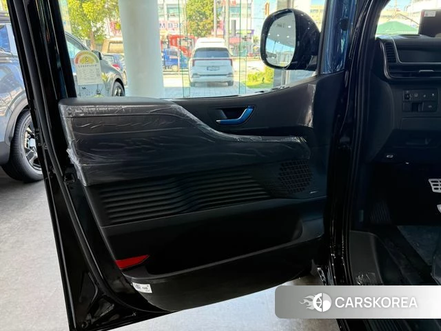 Hyundai Staria 2026 Черный из Кореи, фото 5