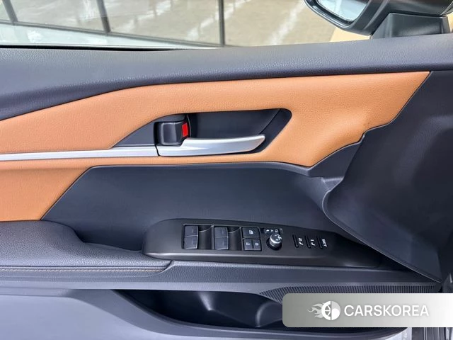 Toyota Camry (XV80) 2026 Серый из Кореи, фото 5
