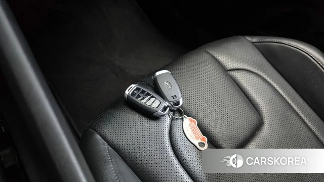 Hyundai Avante (CN7) 2021 Серебристо-серый из Кореи, фото 5