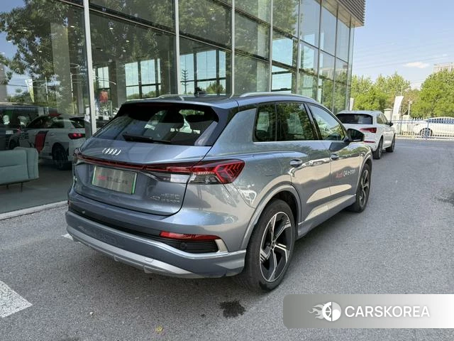 Audi Q4 2025 Синий из Китая, фото 5