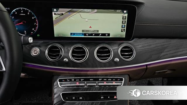 Mercedes-Benz E-Class W213 2023 Белый из Кореи, фото 5