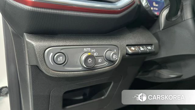 Chevrolet (GM Daewoo) Trailblazer 2022 Белый из Кореи, фото 5